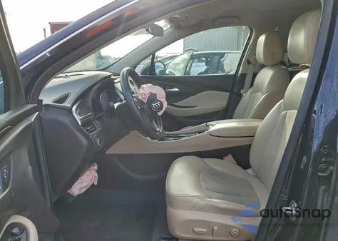 2020 Buick Envision Preferred z USA, uszkodzony, nr VIN LRBFXBSA4LD046675